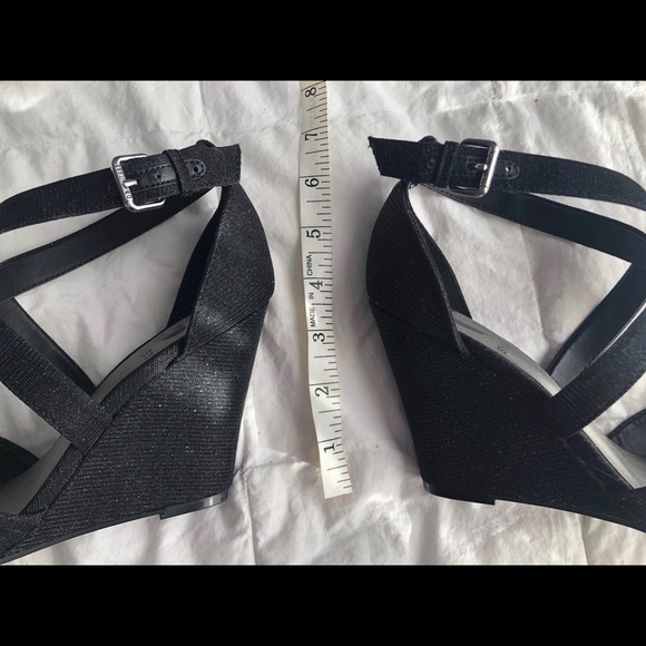 Guess Sparkle Criss-cross Ankle Strap Wedge Sandal - Picture 4 of 7